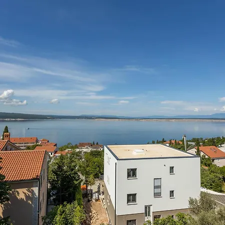 2 Bedroom In Apartment *